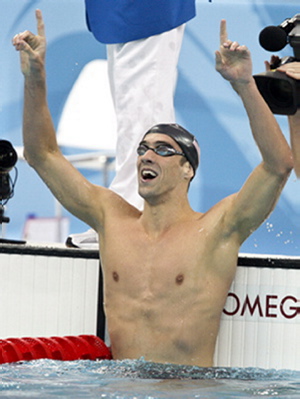 Michael Phelps, depois de bater o recorde mundial por mais de 1s